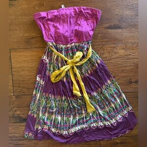 Vibrant Strapless Dress with Golden Yellow Tie